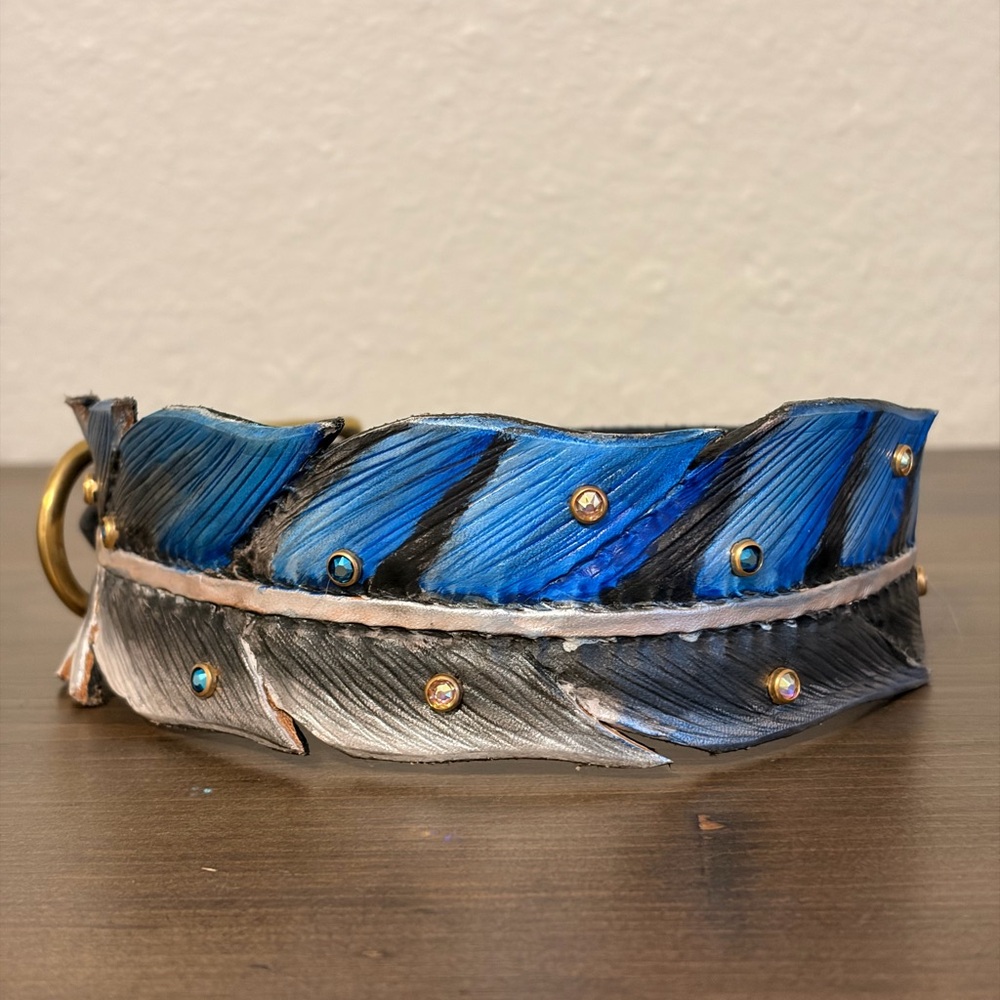 🦚 Leather & Swarovski Crystal Feather Dog Collar 🦚